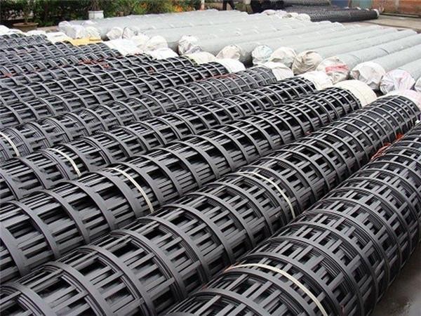 Lưới địa kỹ thuật HDPR bọc thép